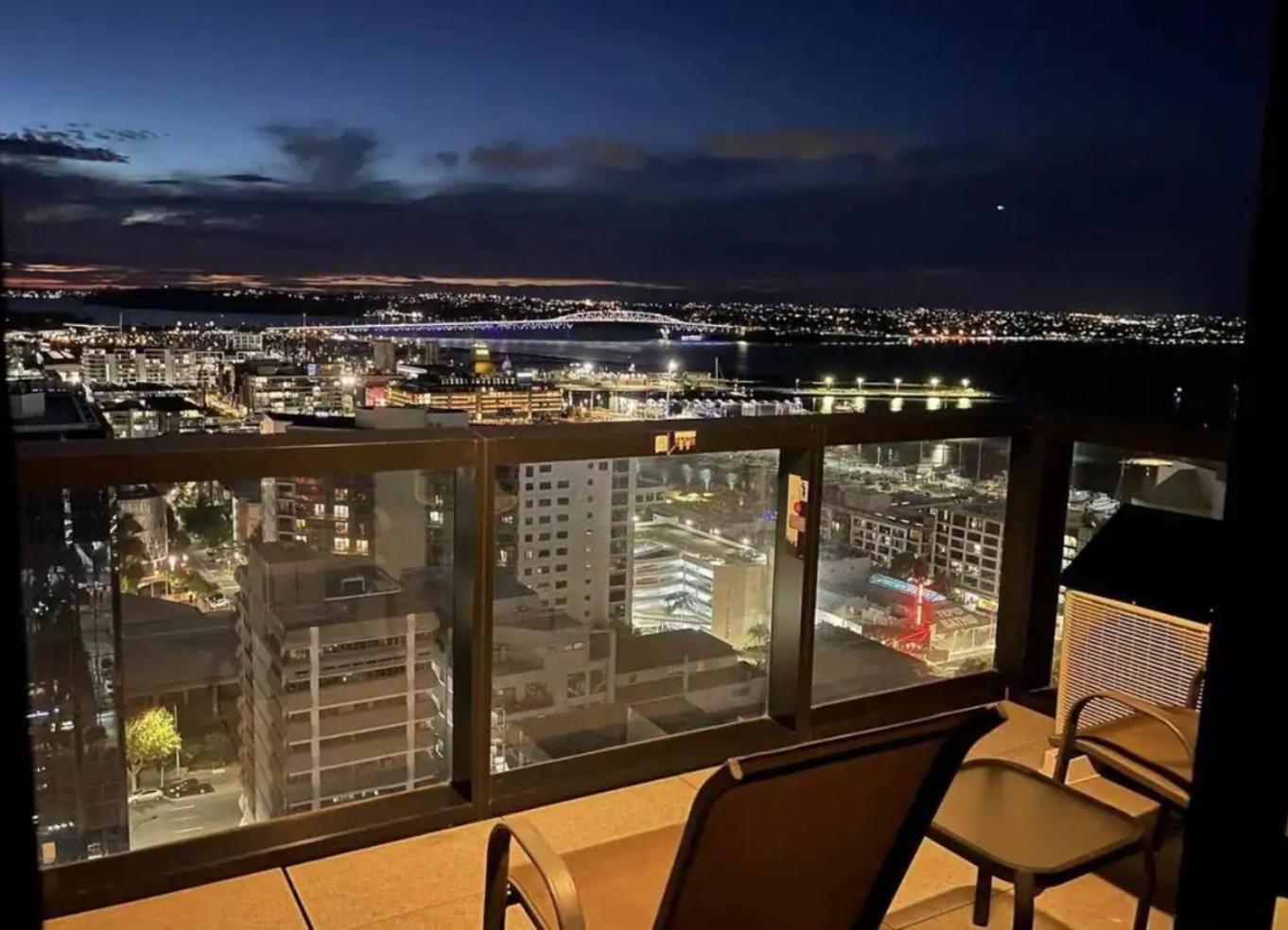 Gorgeous Seaview 2 Bedroom Apartment In Auckland Cbd Kültér fotó